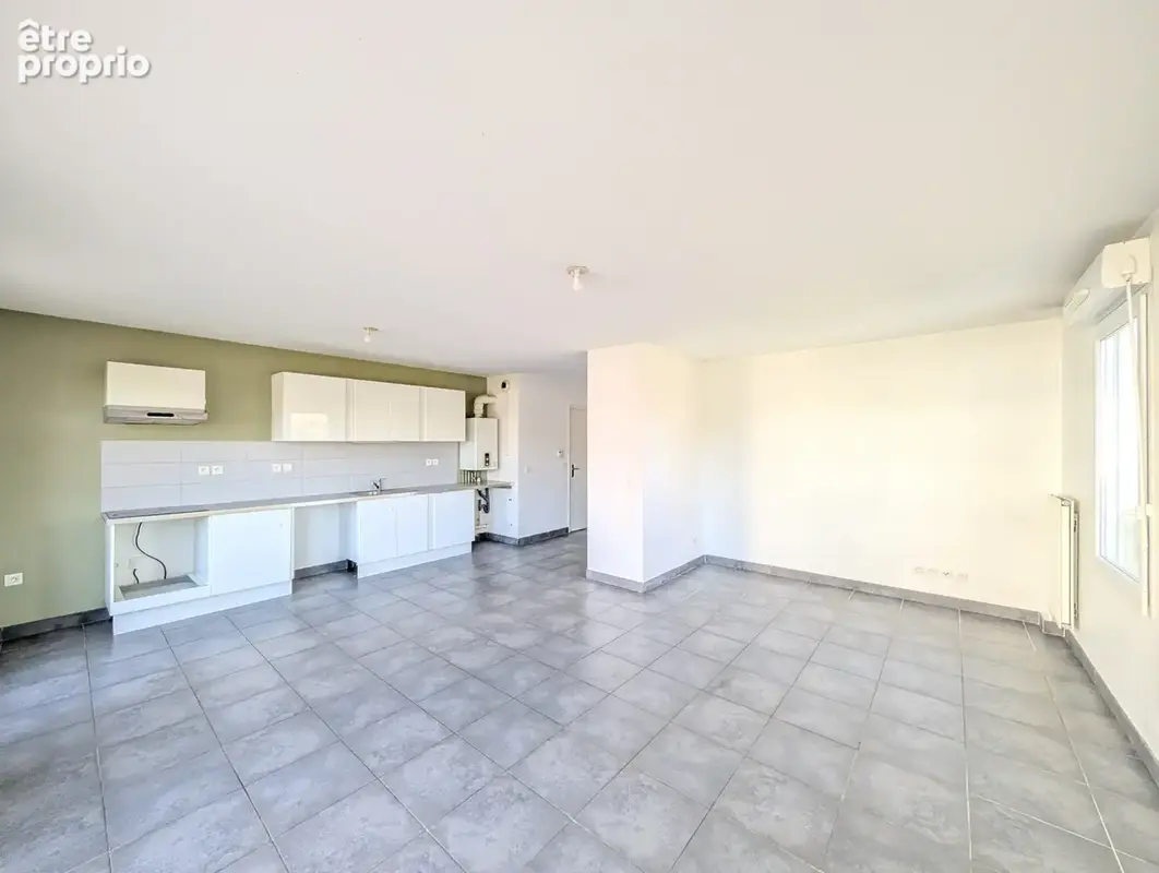 La Croix Rouge - Résidence sécurisée - T3 65 m2 - Terrasse 28 m2 - Box + Parking - photo 3