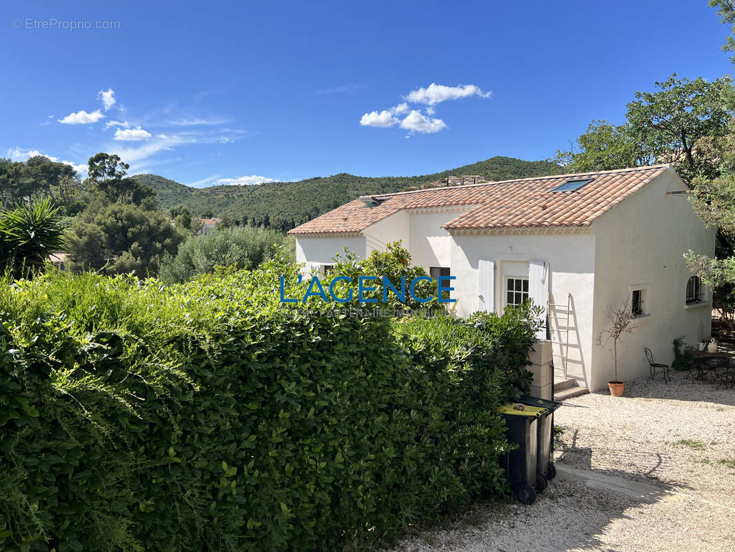 Maison à HYERES