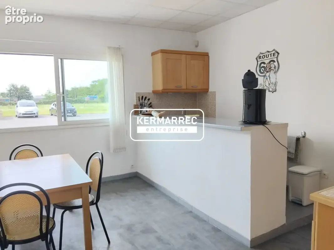 Commerce 1 250 m² à vendre à Bourgbarre (35230) - photo 4