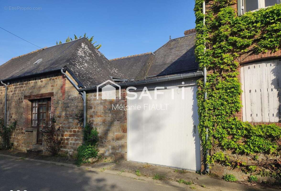 Maison 97 m² à Saint-Fraimbault  - photo 2