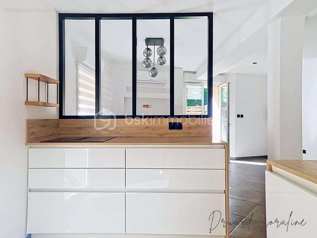 Appartement à POISAT