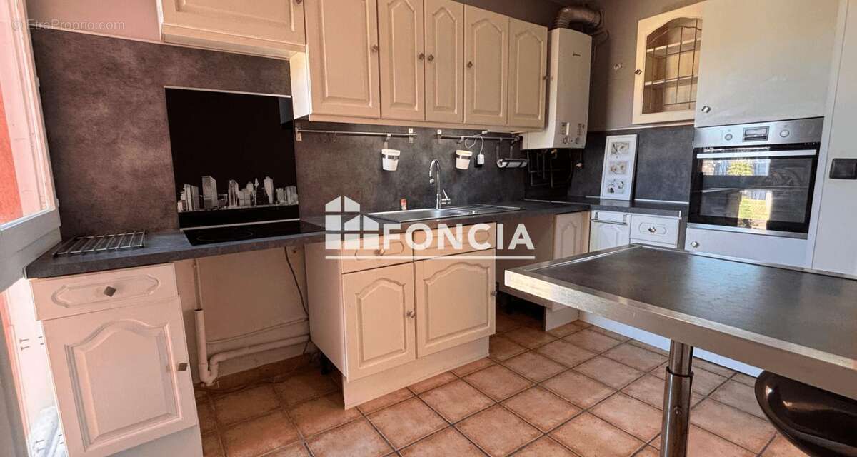 Appartement à MARSEILLE-14E