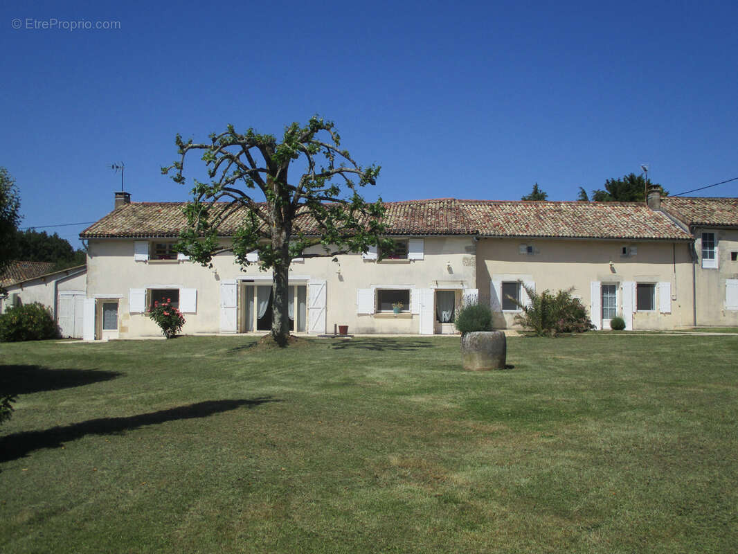 Maison à CEAUX-EN-COUHE