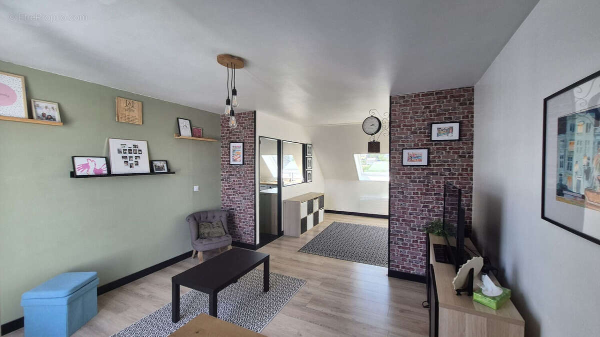 MONTIVILLIERS - Appartement 66 m² - 2 chambres - Dernier étage - Ascenseur - Loggia - photo 3