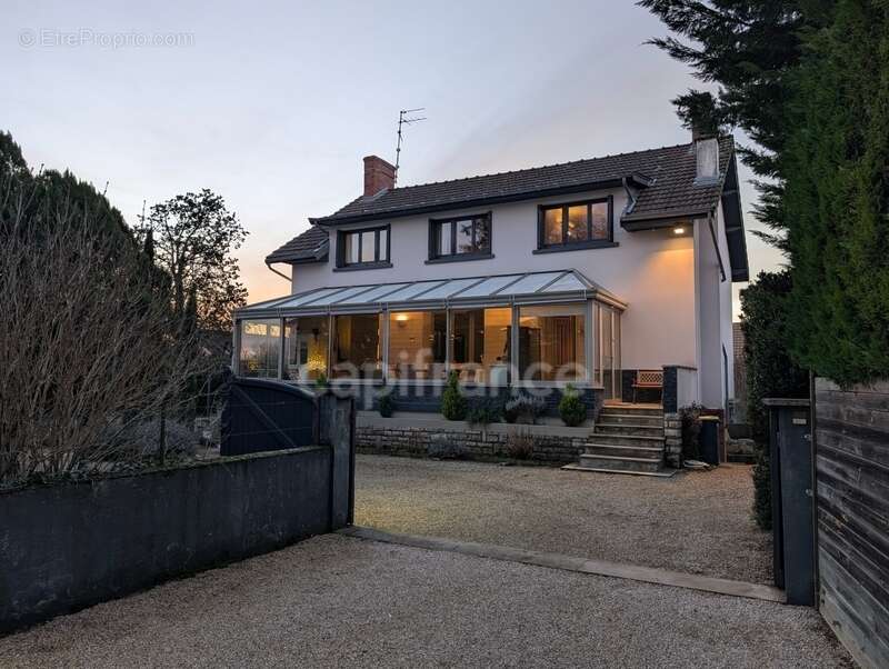 Maison à SAINT-MARCEL