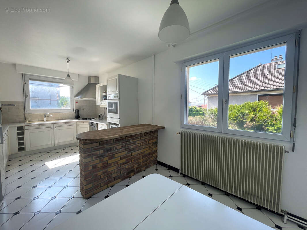 Maison à SAVIGNY-SUR-ORGE