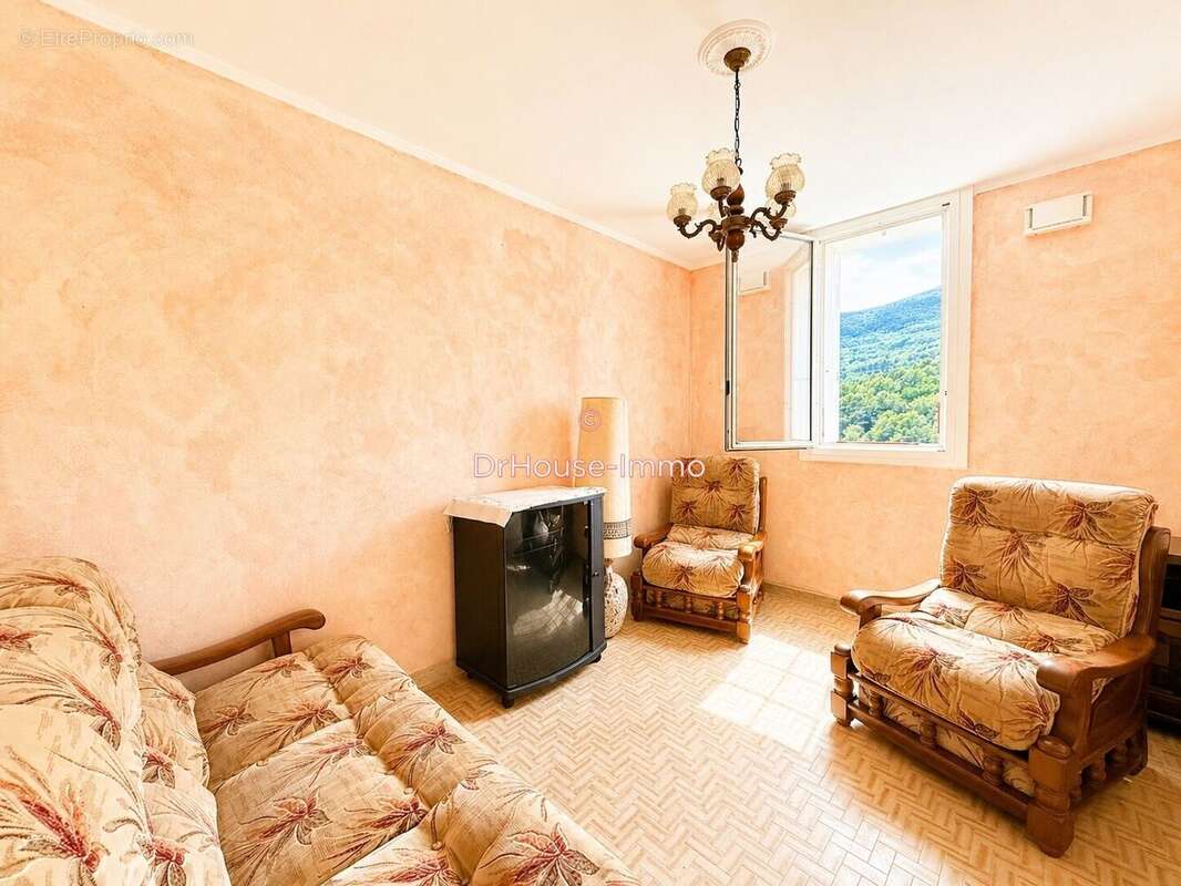 Appartement 91 m² à Carros  - photo 14