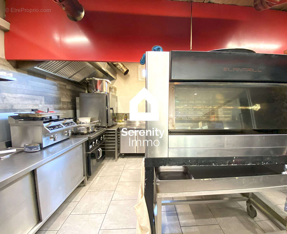 Commerce à LES PENNES-MIRABEAU