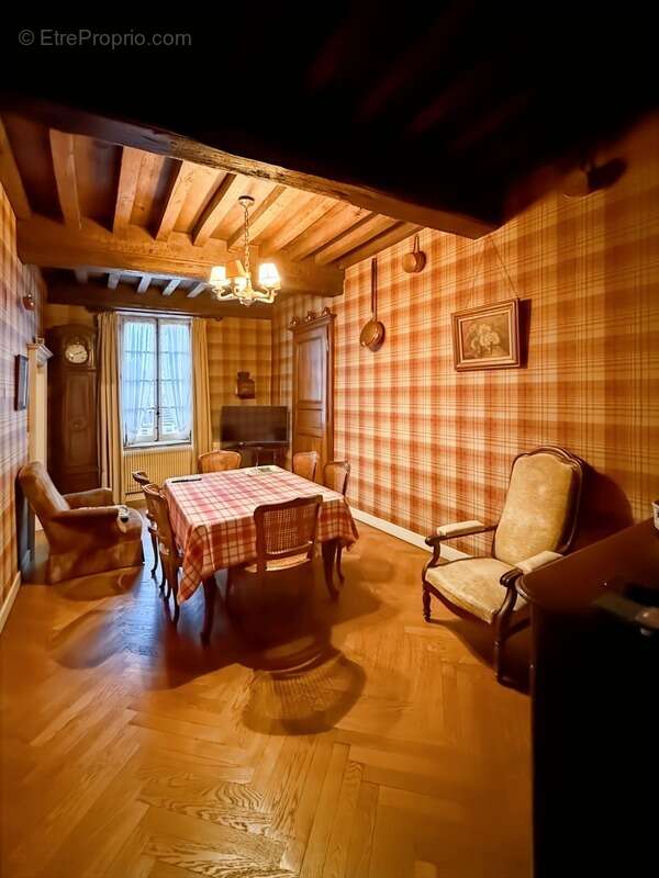 Maison à COUCHES