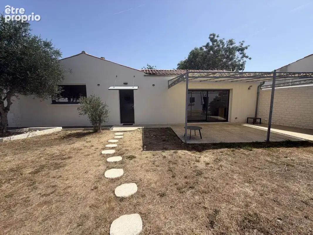 Maison à LE GUE-D'ALLERE