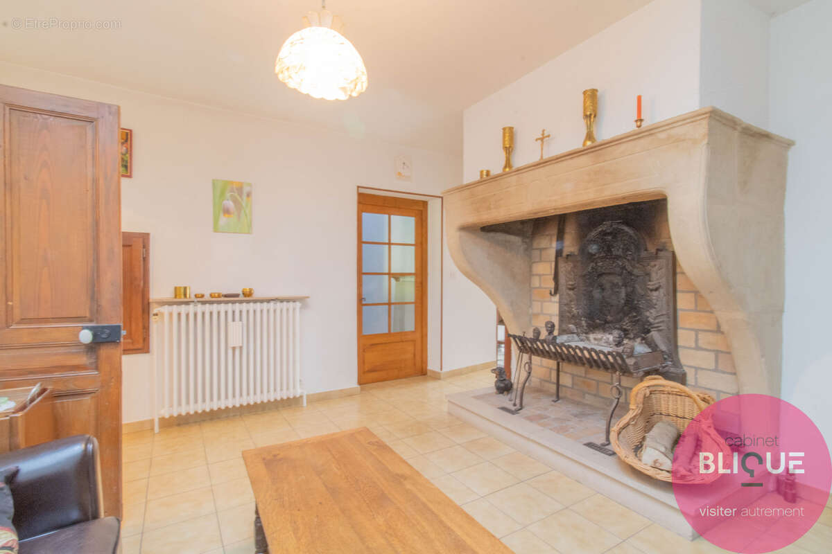 Maison à AFFRACOURT