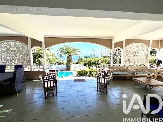 Photo 4 - Maison à SAINT-DENIS