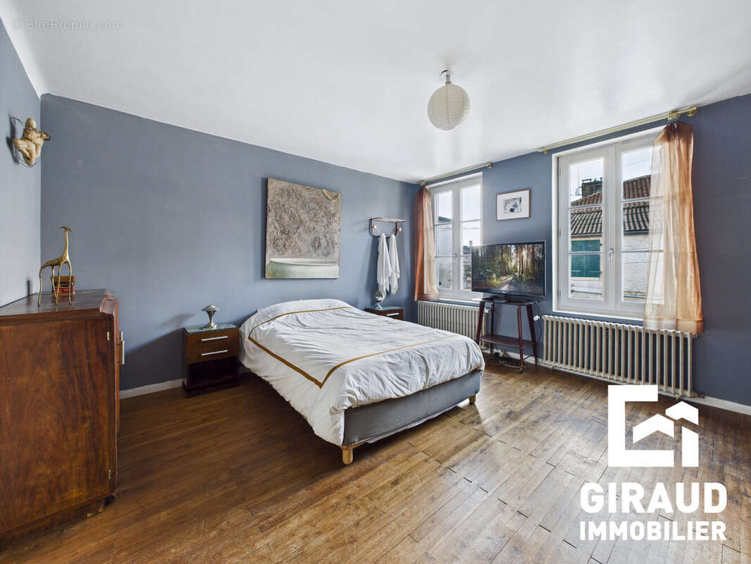 Maison à FONTENAY-LE-COMTE