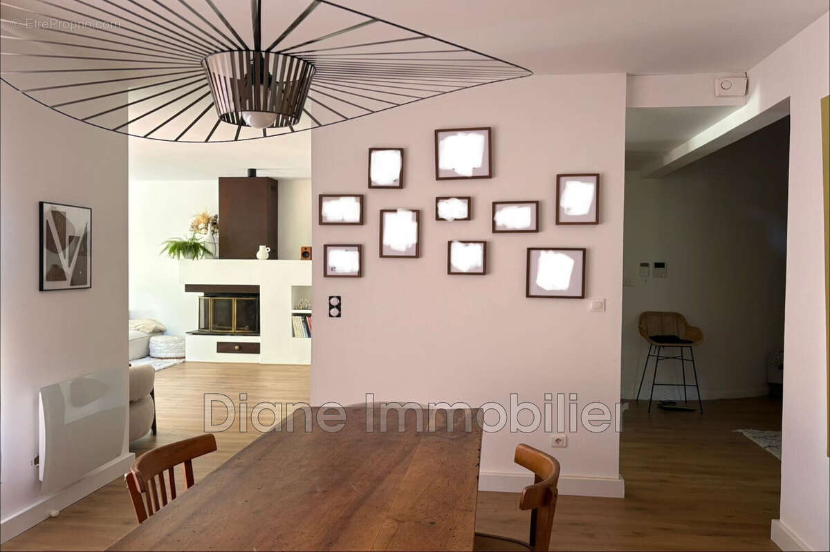 Appartement 215 m² à Nimes  - photo 5