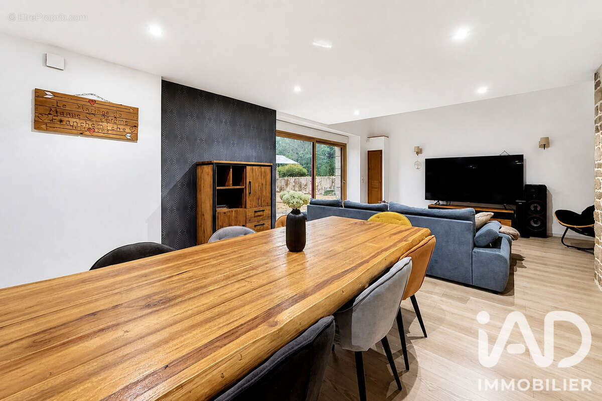 Maison 156 m² à Laurenan  - photo 7