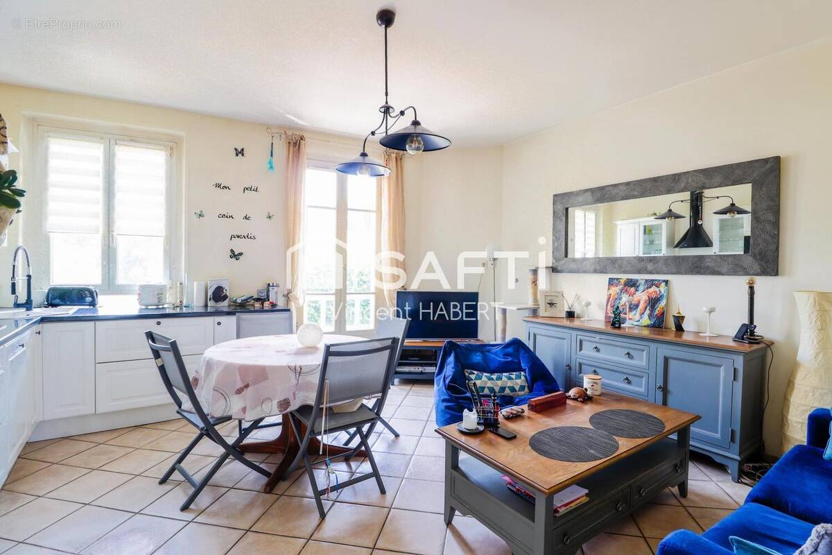 Photo 1 - Appartement à POISSY