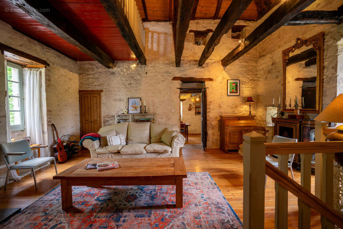 Maison à BAGAT-EN-QUERCY