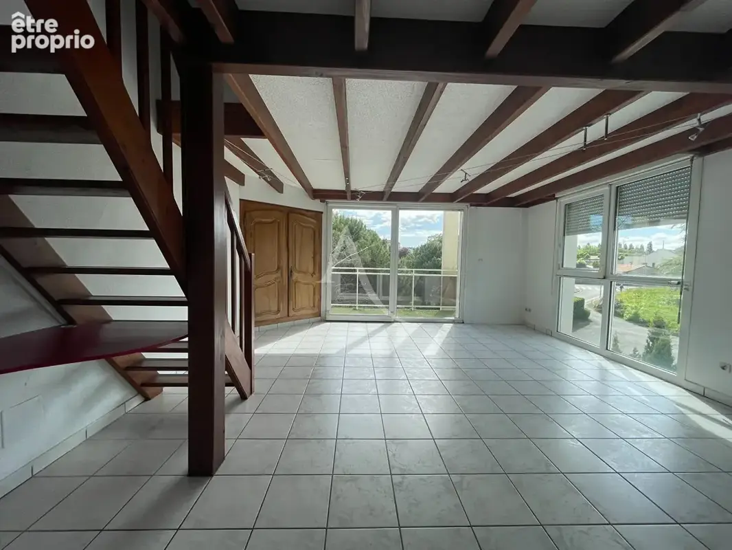 Appartement de type T4 avec Balcon - Saintes Rive Gauche - photo 2