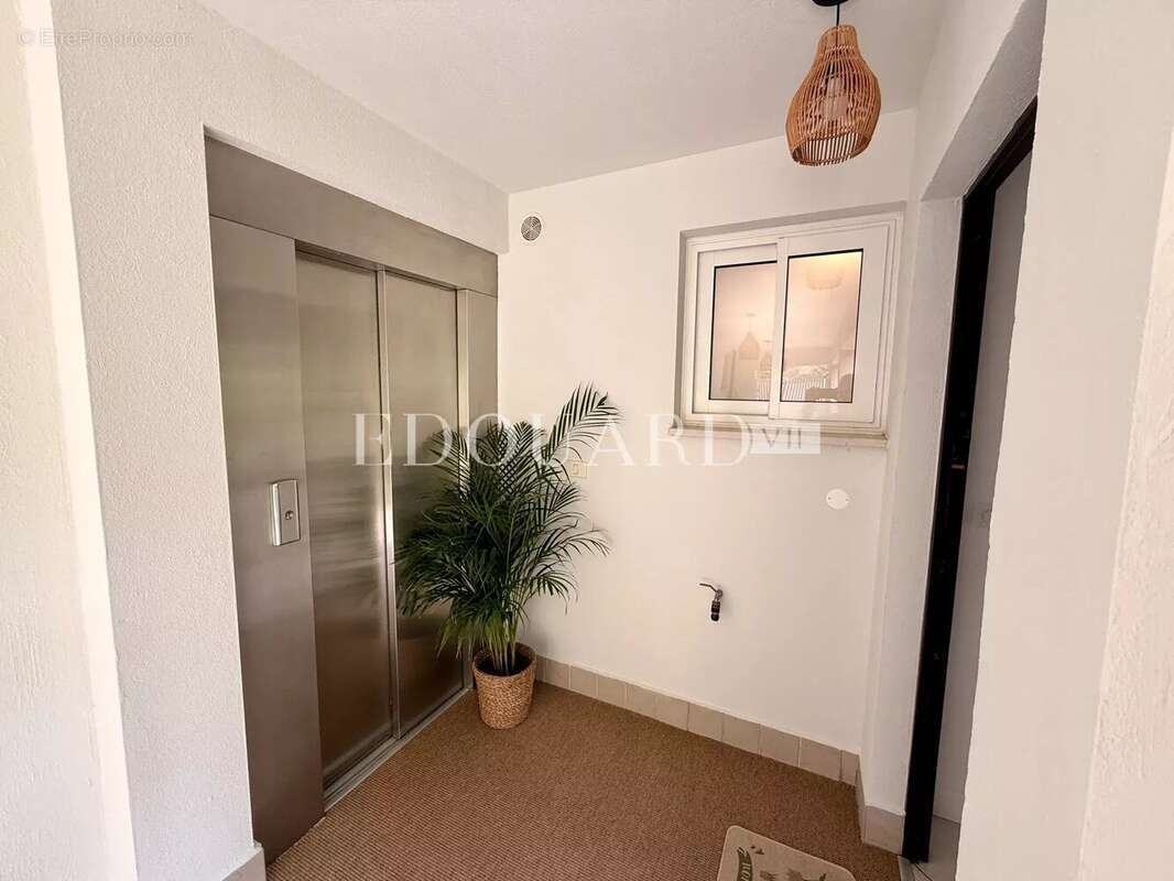 Appartement à BEAUSOLEIL