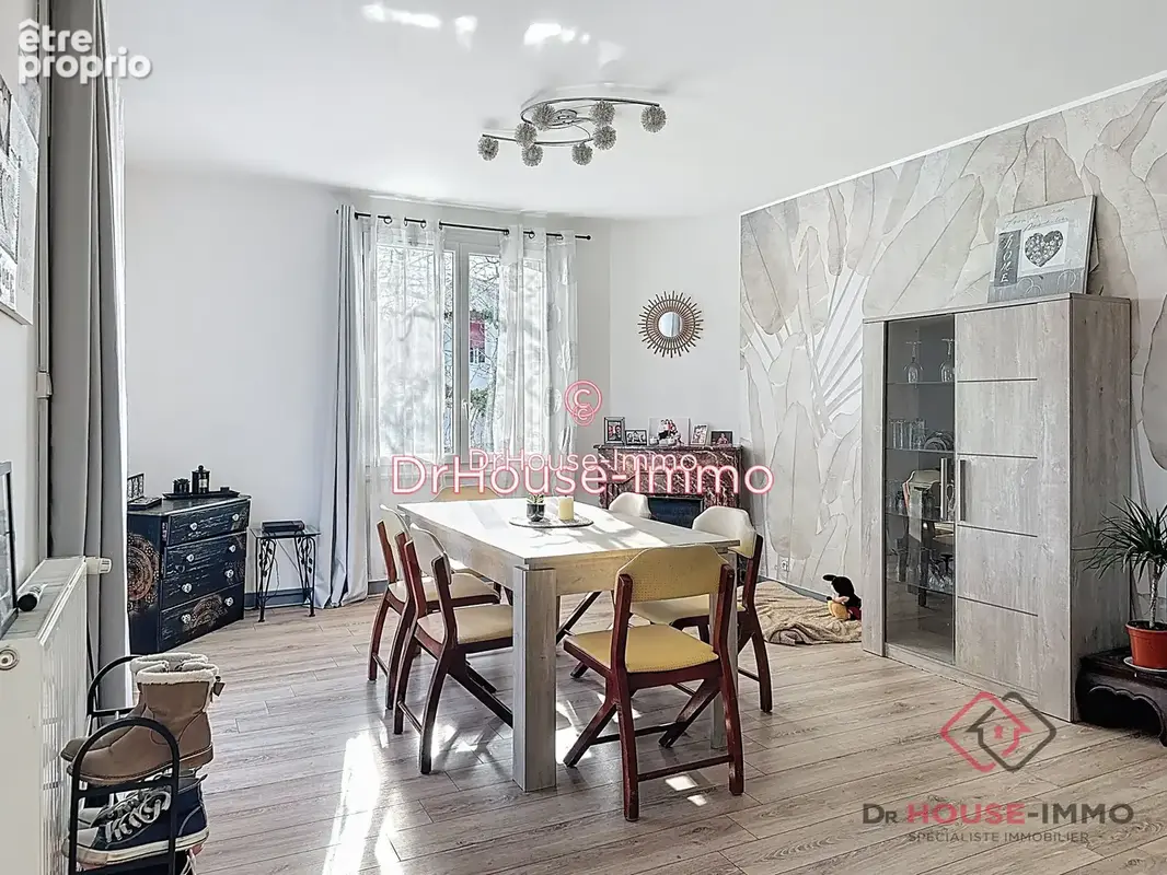Maison 97 m² à Neuvic  - photo 7