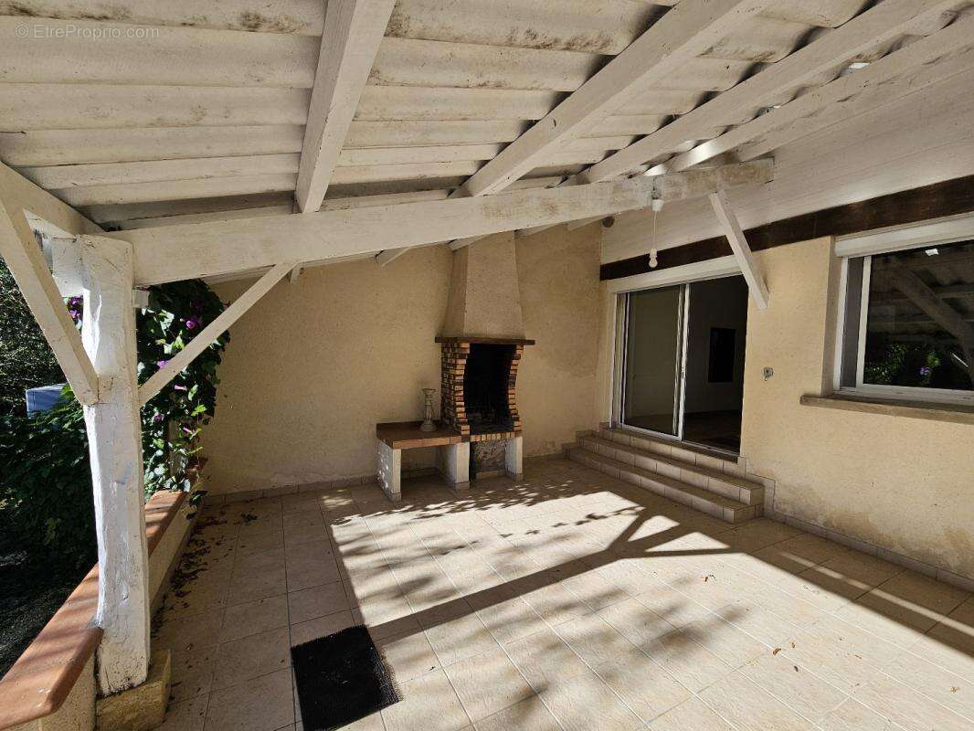 Maison à CASTET-ARROUY