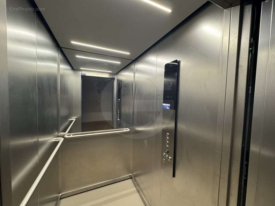 Appartement à FRONTIGNAN