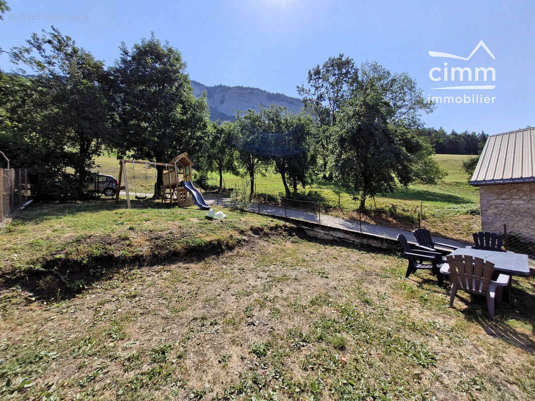 181 m² à Saint-Martin-En-Vercors  - photo 3