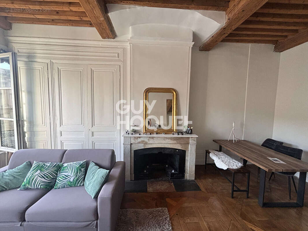 Appartement à LYON-1E