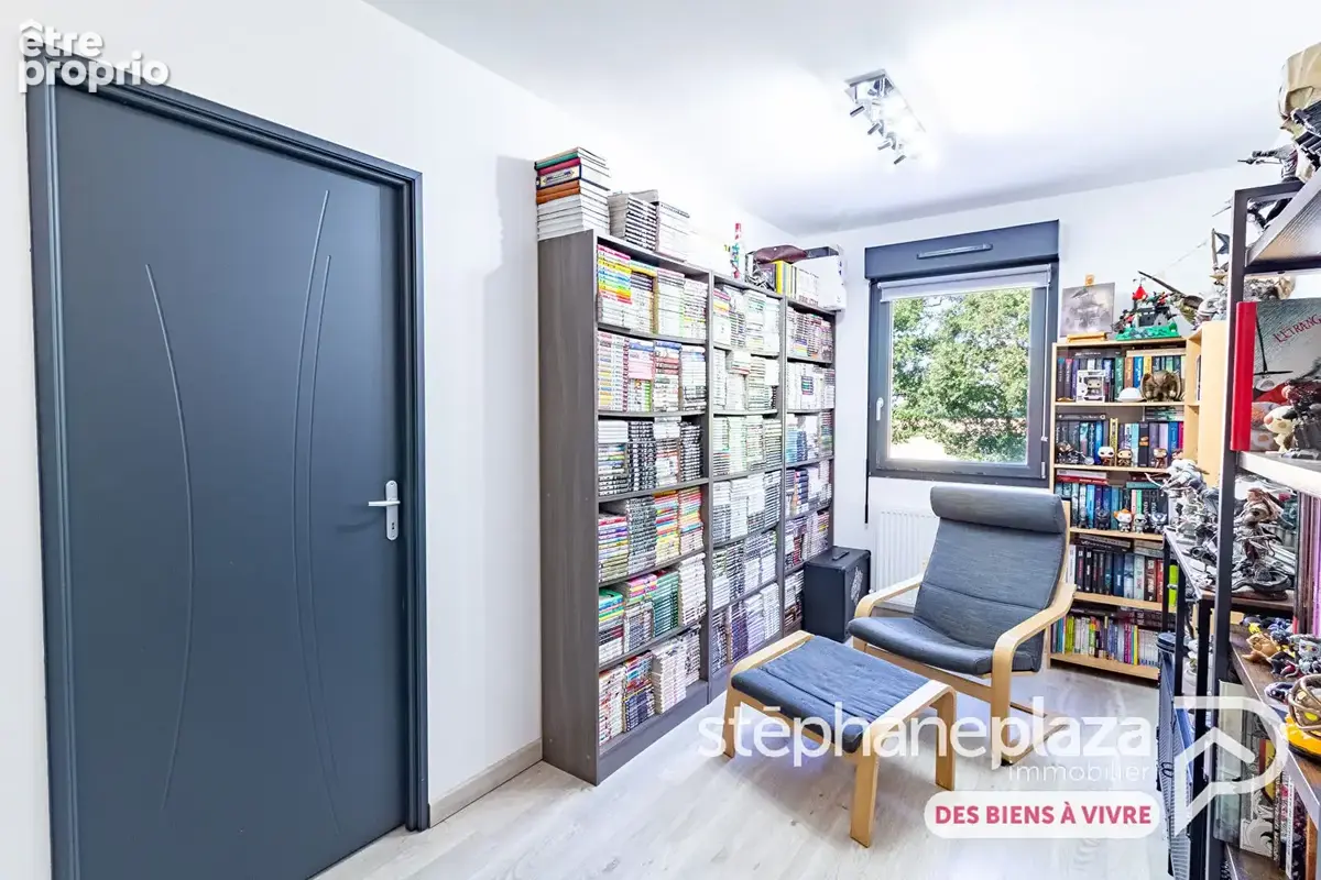 Maison individuelle de 2021 à AMBERIEUX-EN-DOMBES : 110m², 3 chambres + espace bureau/jeux, garage et terrain - photo 9
