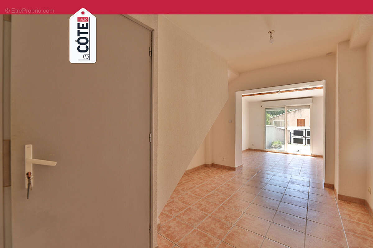 Appartement à ENSUES-LA-REDONNE