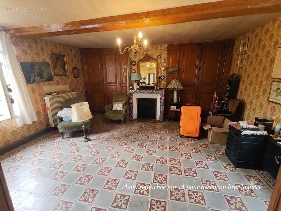 Sur plus de 3 ha de terrain, agréable maison avec dépendances - photo 5