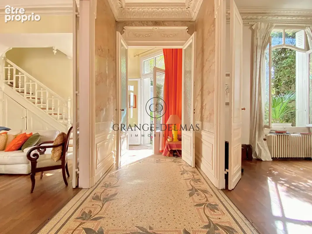 Maison en pierre à Bordeaux Saint-Genès avec 2 chambres au RDC, jardin et prestations anciennes conservées - photo 5