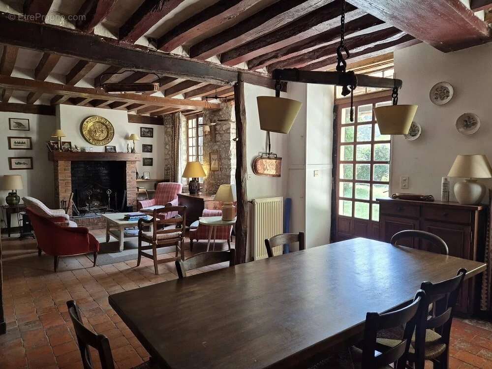 Maison à BOISCOMMUN