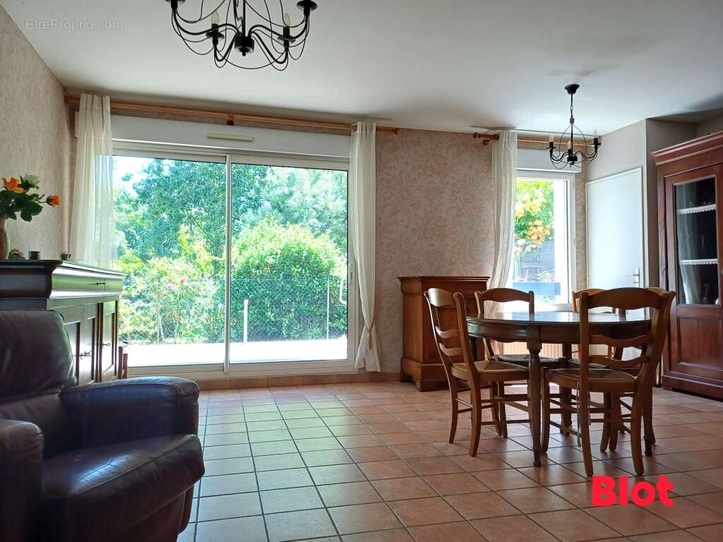 Appartement 60 m² à Chateaubourg  - photo 9