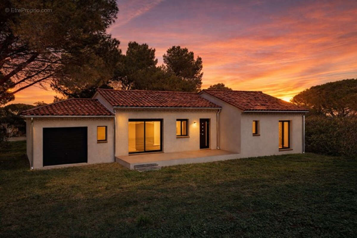 Maison à CHATEAUNEUF-DE-GADAGNE