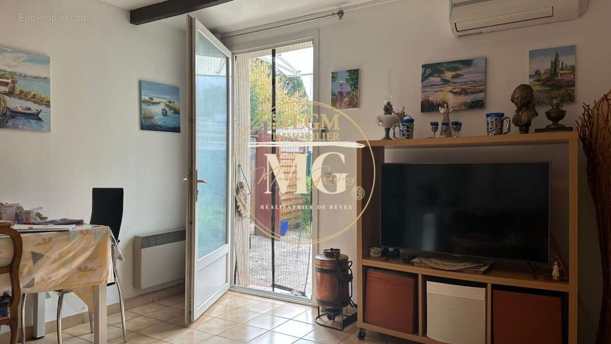 Appartement à MAUGUIO