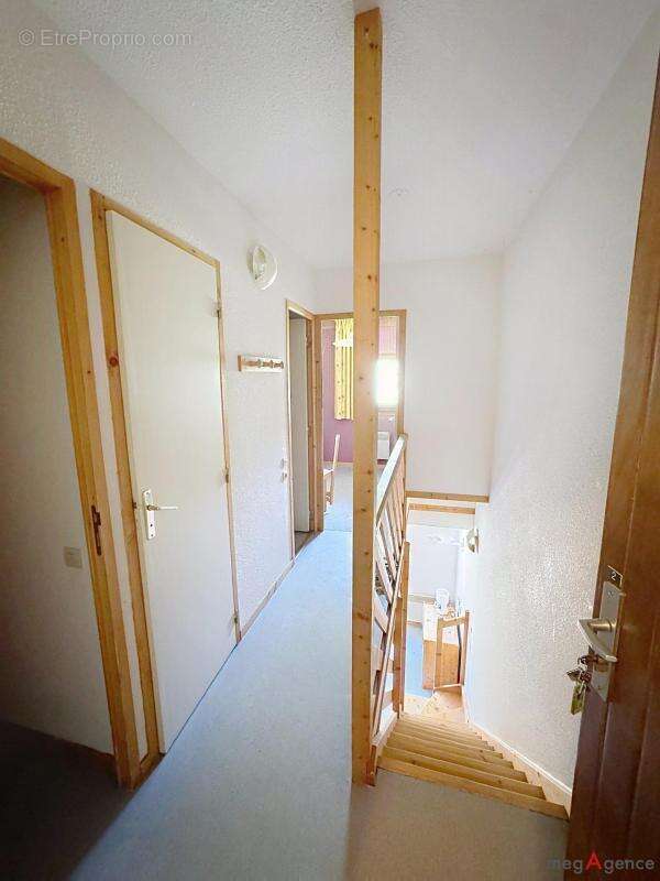 Duplex inversé à rénover de 31 m² - photo 2