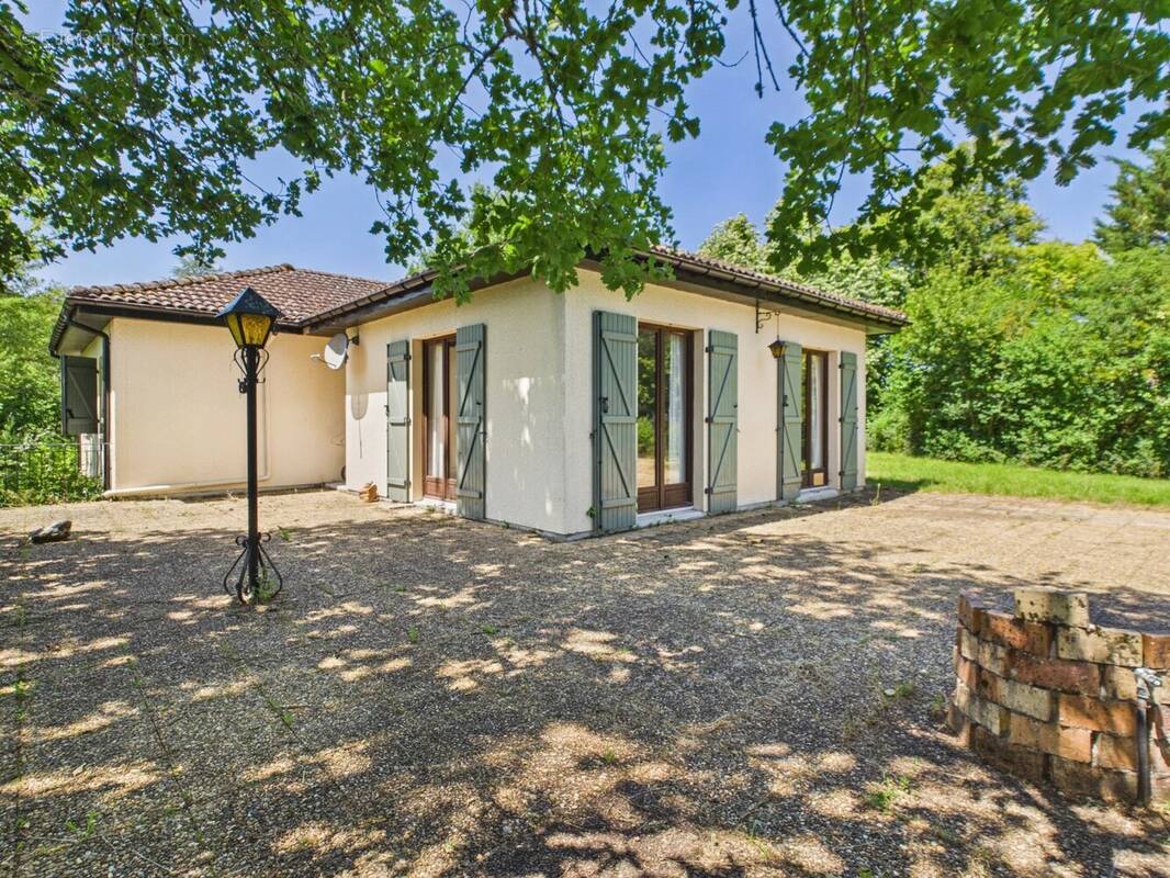 Maison à SIORAC-EN-PERIGORD