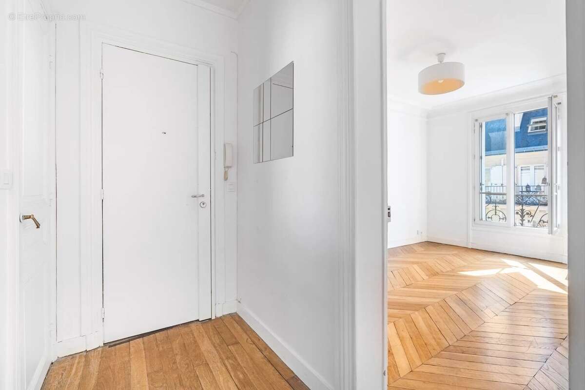Appartement à LEVALLOIS-PERRET