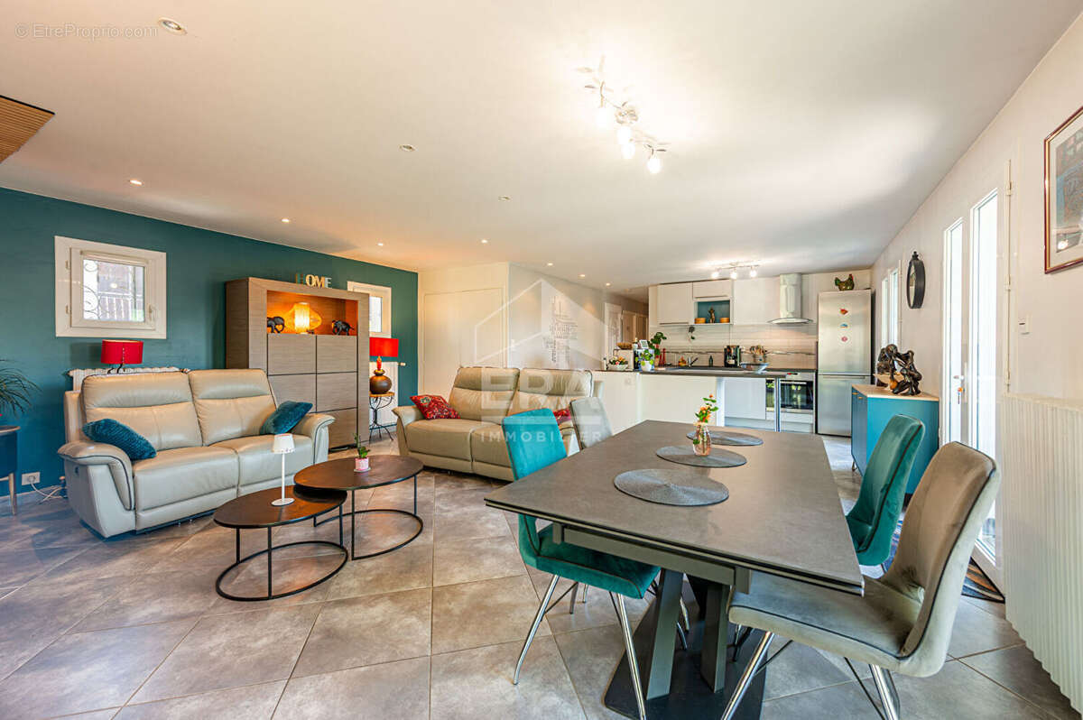 Appartement à GRESY-SUR-AIX