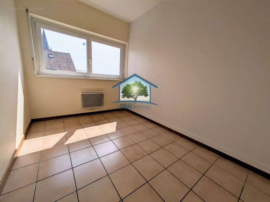 Appartement à NIEDERMODERN