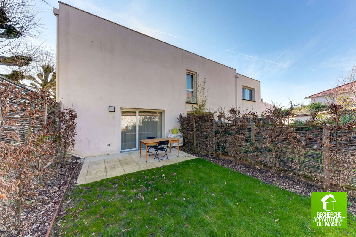 Appartement à BRON
