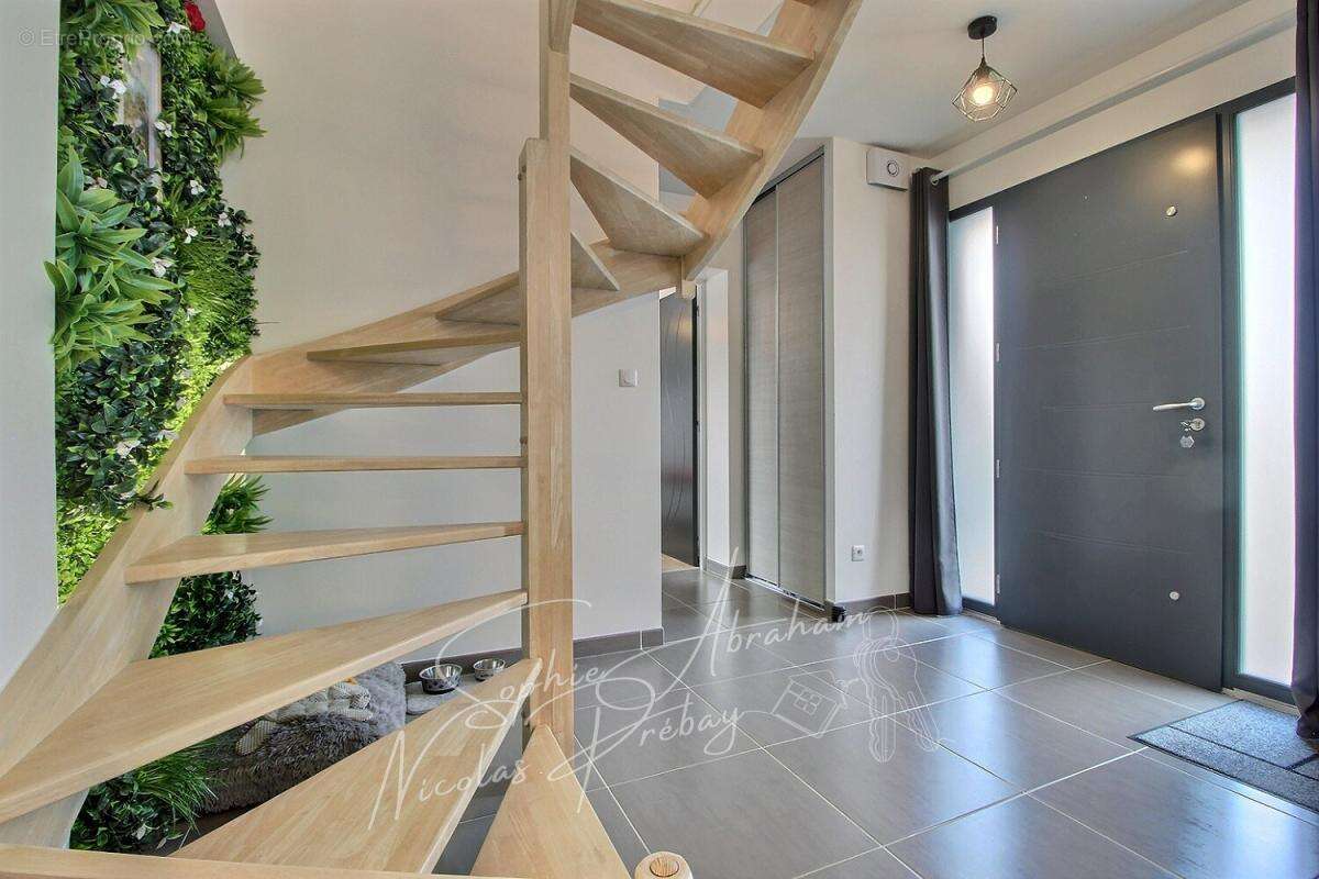Maison à JANVILLE