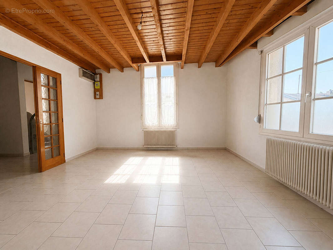 Bordeaux Nansouty - Maison de 100 m² avec terrasse, cave et comble à aménager - photo 3