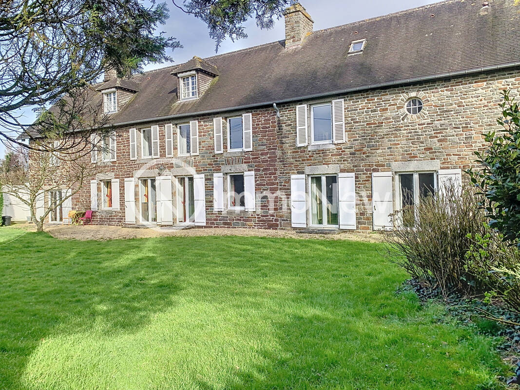 Maison à SAINT-SAUVEUR-LA-POMMERAYE