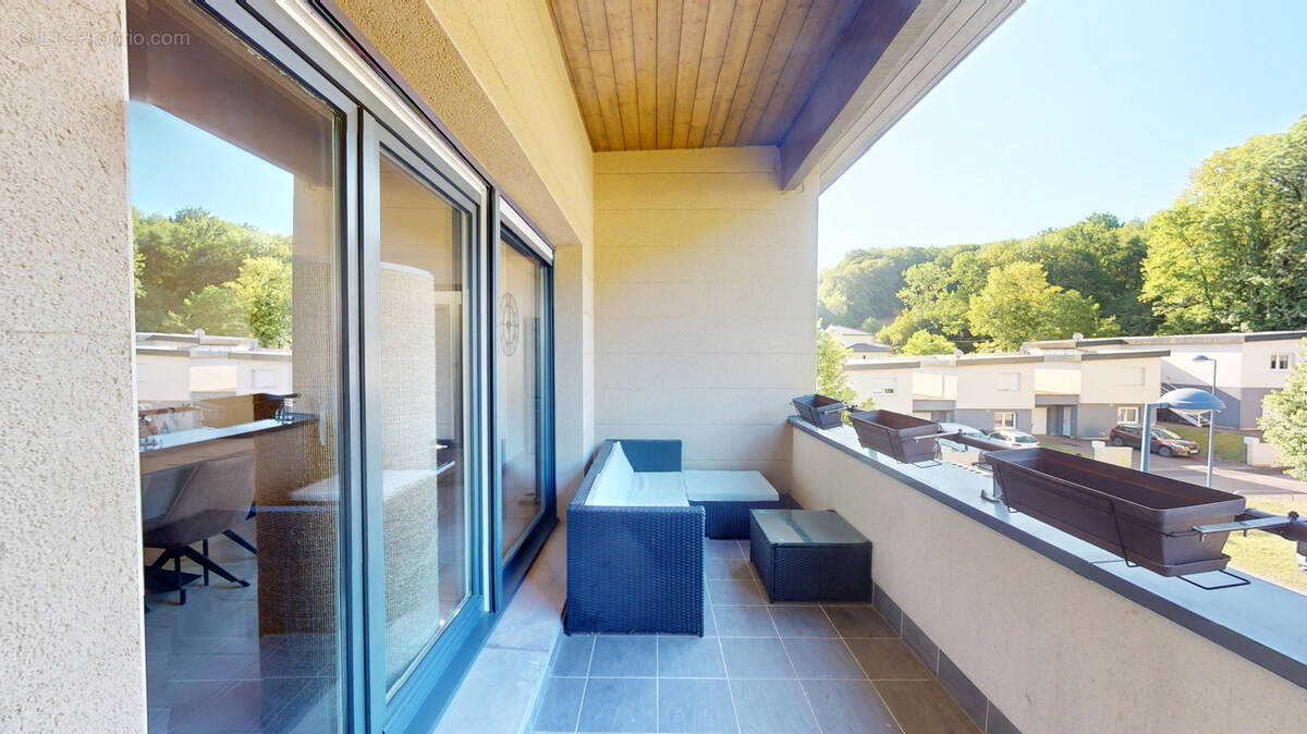 Appartement à ARS-SUR-MOSELLE
