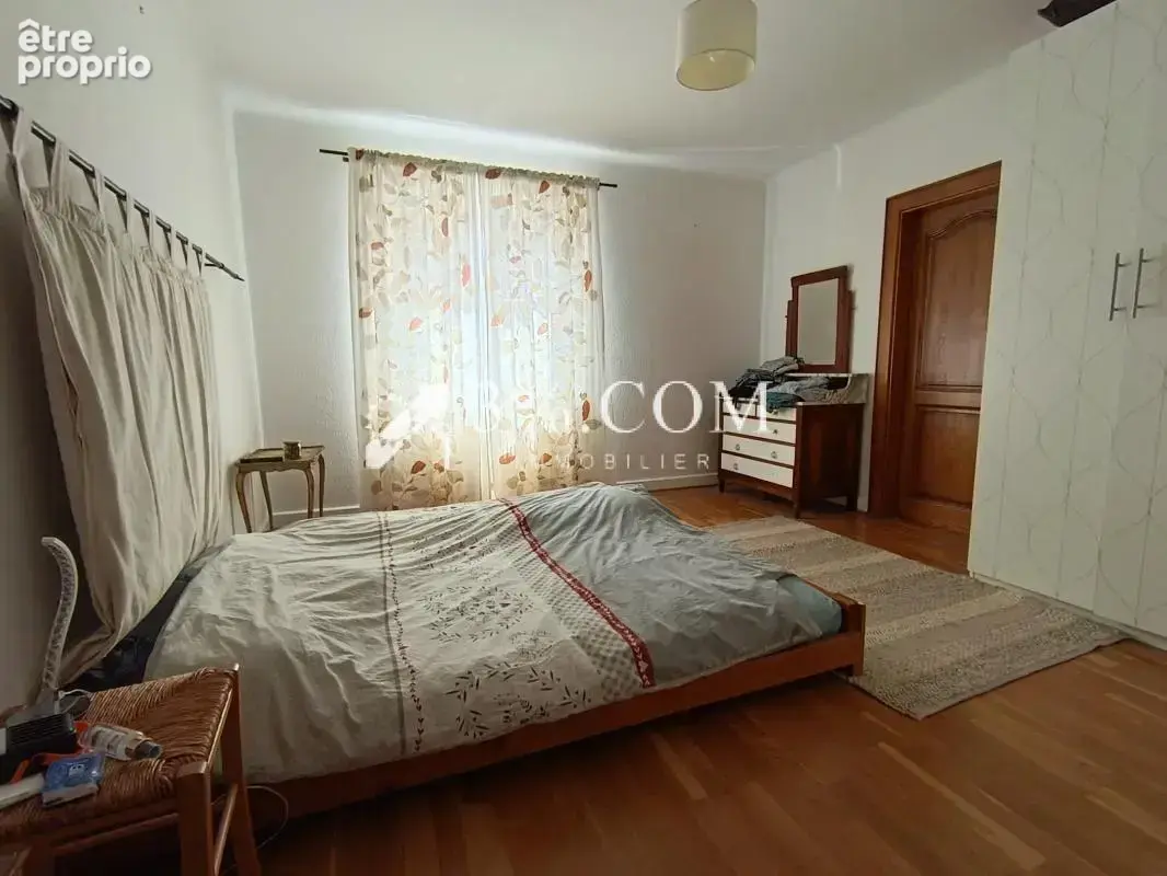 Propriete avec maison habitation, studio independant et  vas - photo 12