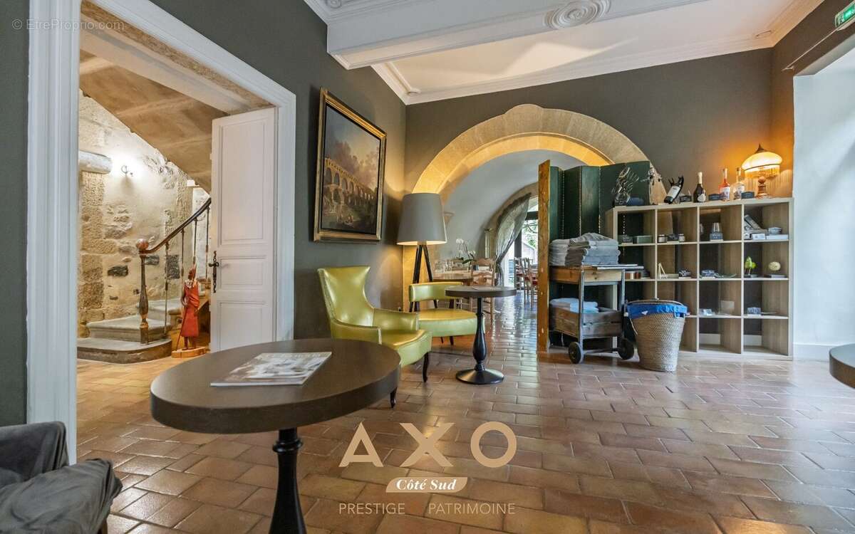Maison à COLLIAS