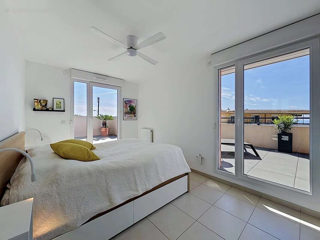 Appartement à VENCE
