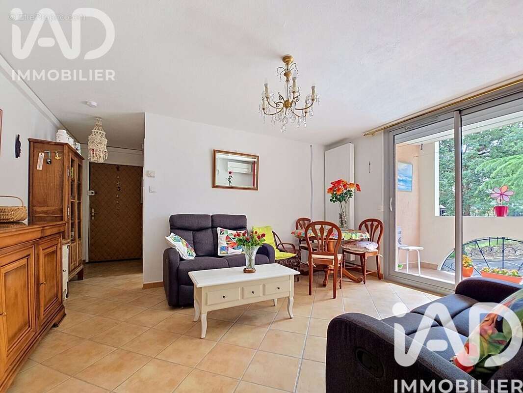 Photo 2 - Appartement à FREJUS